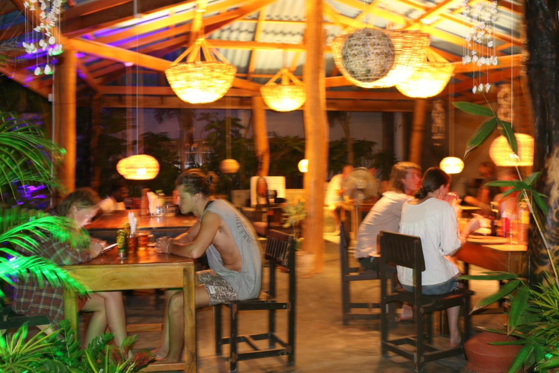 Cili Hotel อารูกัมเบย์ ภายนอก รูปภาพ